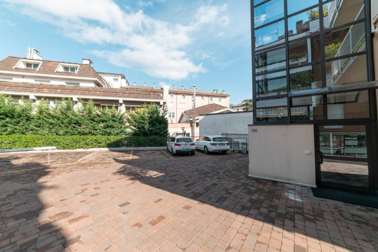 Cityu - Milano 25 Appartamento Trento Centro Con Parcheggio Privato Gratuito ภายนอก รูปภาพ